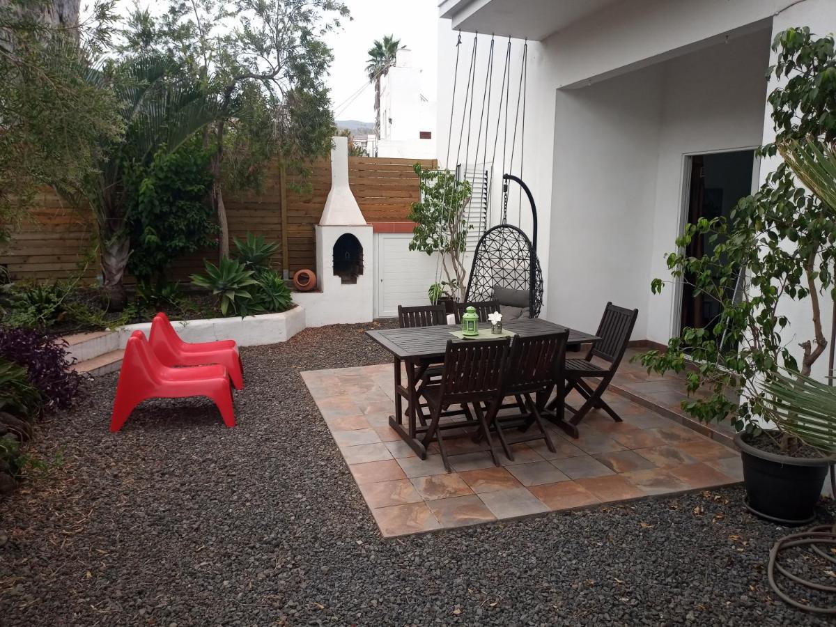 Apartamentos El Patio Los Llanos De Aridane Exterior photo
