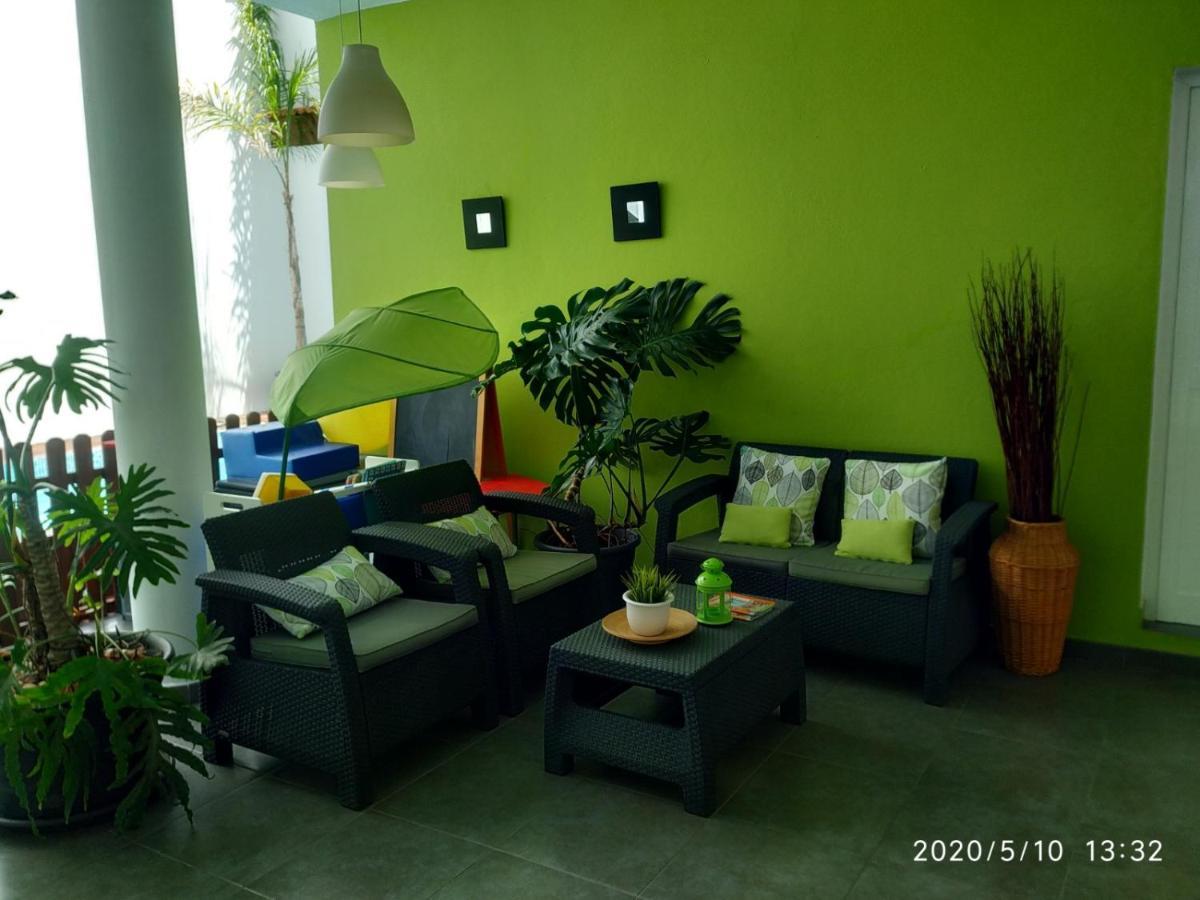 Apartamentos El Patio Los Llanos De Aridane Exterior photo